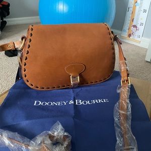Dooney Bourke saddle flap leather bag
